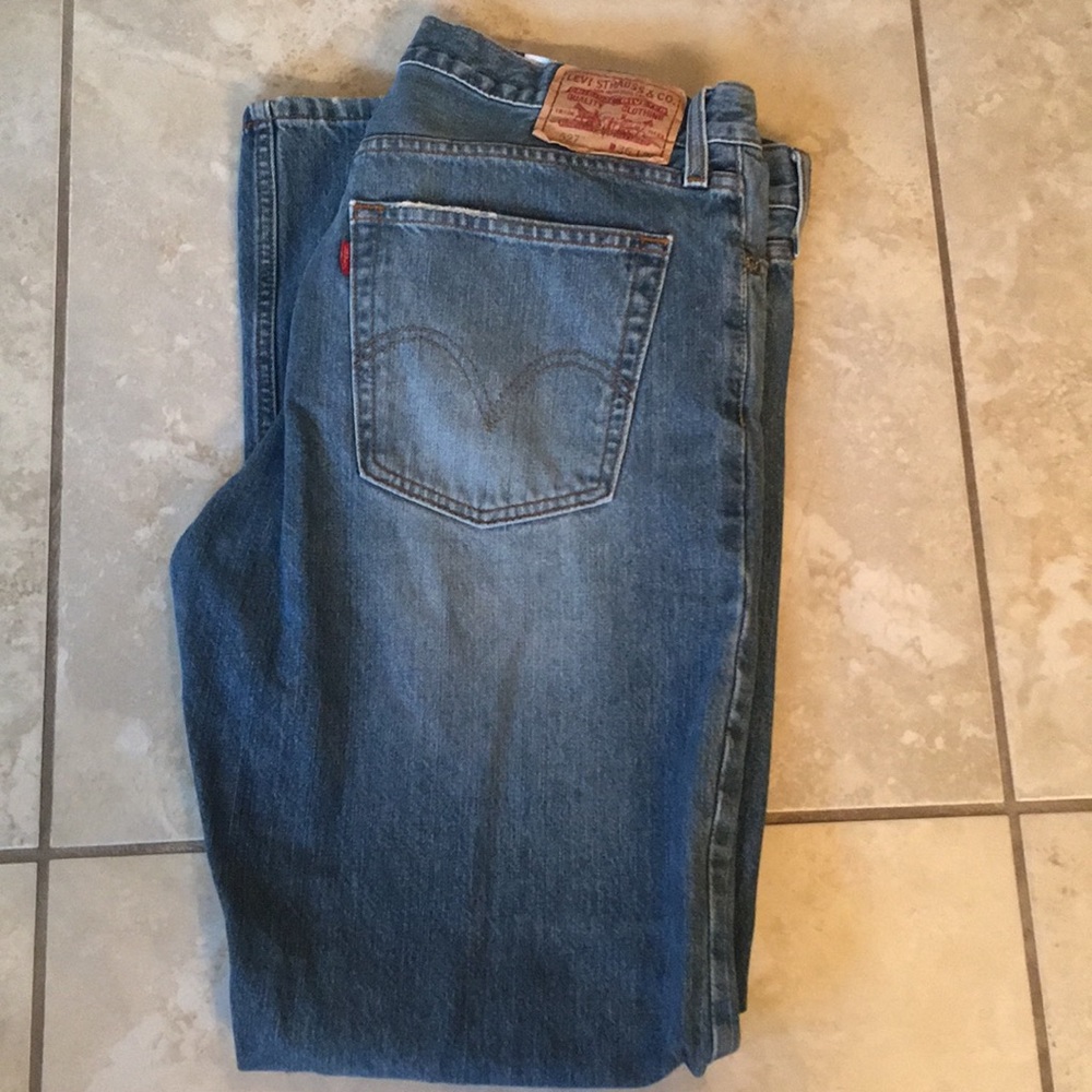 Levi’s Distressed Jeans Low Boot Cut 36X30